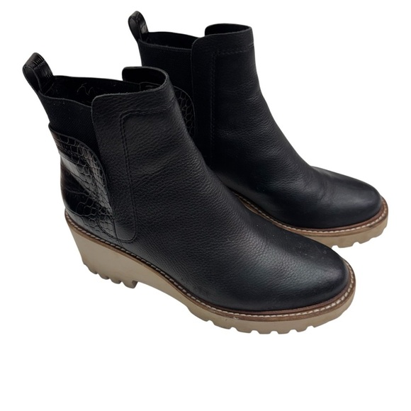 Dolce Vita Rielle Chelsea Wedge Bootie Black Size 7 - Picture 2 of 6